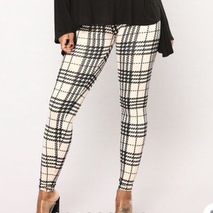 BNWT fashion nova leggings